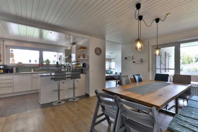 4,5-Zimmer Wohlfühloase mit Sauna, Schwimmbad und EBK in Dornstadt