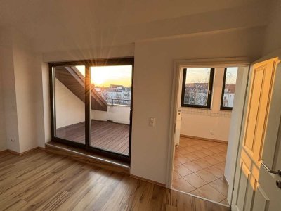 Reserviert: Exclusive, renovierte 3-Zimmer-DG-Wohnung mit Dachbalkon (von Privat - ohne Makler)