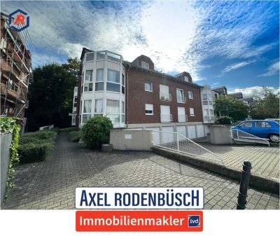 Liblar, schicke Maisonettewohnung in zentraler Lage mit sonniger Dachterrasse!