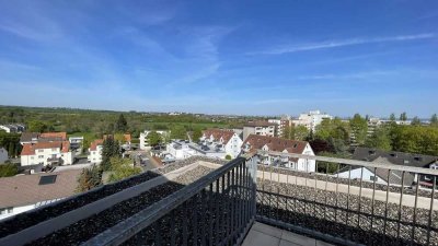 Lichtdurchflutete 4-Zimmer-Penthouse Wohnung mit unschlagbarem Blick in Kelkheim (Taunus)