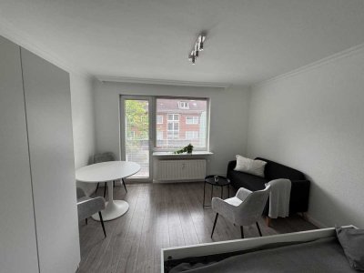 Helles, teilmöbliertes 1-Zi.-Apartment mit Balkon in Barmbek-Süd