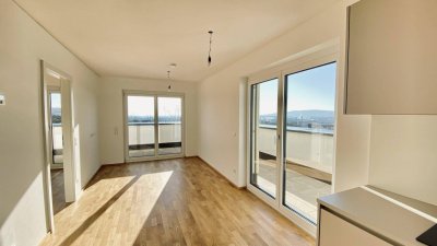 Neubau Erstbezug Helle Zwei Zimmer Terrassenwohnung mit Süd-Ost Fernblick