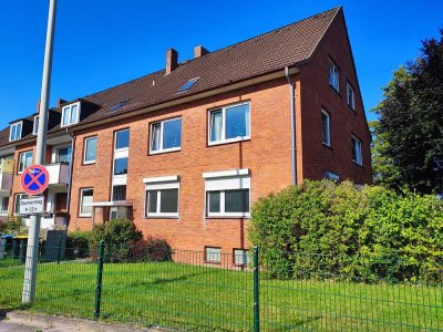 Renovierte Dachgeschosswohnung in Uninähe