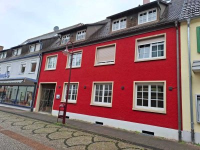 Solide Kapitalanlage  Wohnhaus mit 6 Einheiten  335qm WF, in der Fußgängerzone Breisach