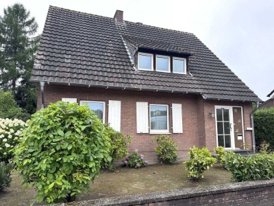 Interessantes Ein- bis Zweifamilienhaus im Westen von Greven.