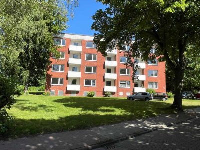 Ihre neu sanierte 3-Zimmer Wohnung mit Balkon sucht Sie als neue/n Mieter/in