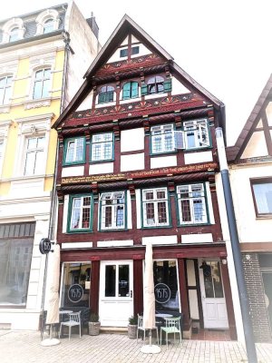 WOHNEN IM DENKMAL VON 1575 - Hochwertige Maisonettewohnung mit 85 m² Wfl.