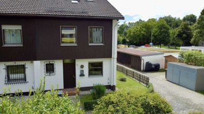 Familienfreundliches Reihenendhaus mit Garten und Garage in ruhiger Lage von Traunreut