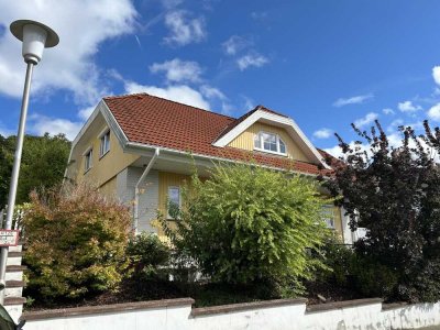 Ein Zuhause zum Wohlfühlen: Großzügiges, top gepflegtes Einfamilienhaus!