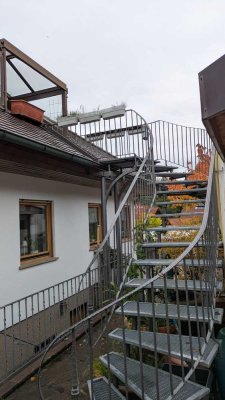 Gepflegte 2,5-Zimmer Dachgeschosswohnung in Kreuzwertheim