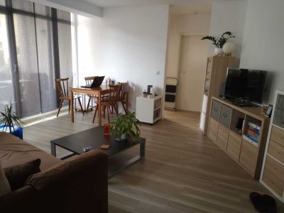 Schöne 3 Zimmer Wohnung mit Balkon im Grünen