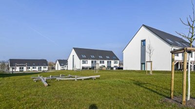 KOMFORTABEL WOHNEN - MIT WÄRMERÜCKGEWINNUNG, EINBAUKÜCHE UND EIGENEM GARTEN
