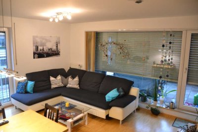 Freundliche 3,5-Zimmer-Wohnung mit Balkon und Einbauküche im Regensburger Westen