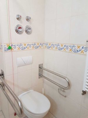 Erstbezug nach Sanierung und Einbauküche: Geschmackvolle 1-Zimmer-Wohnung mit geh. Innenausstattung