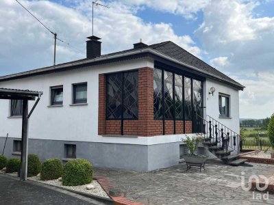 Freistehendes Einfamilienhaus mit viel Potenzial!