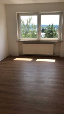 Freundliche 3-Raum-Wohnung mit zwei Süd-Balkonen im schönen Süden von Mühldorf