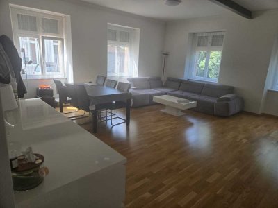 Ansprechende Erdgeschosswohnung mit gehobener Innenausstattung in Jockgrim