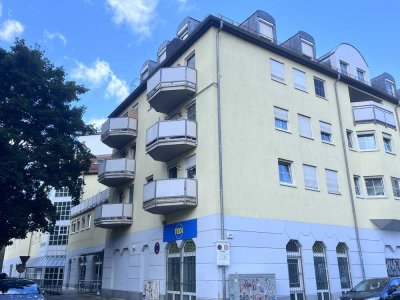 Traumhafte 2-Zimmer-Dachgeschosswohnung in Plagwitz – Ihr neues Zuhause über den Dächern von Leipzig