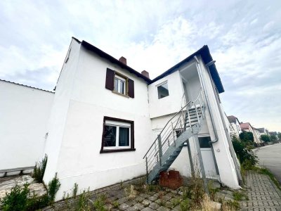 *OHNE PROVISION* Zweifamilienhaus zzgl. Anbau - 269m² Wohnfl., Garten, 3x Stellplatz, uvm.