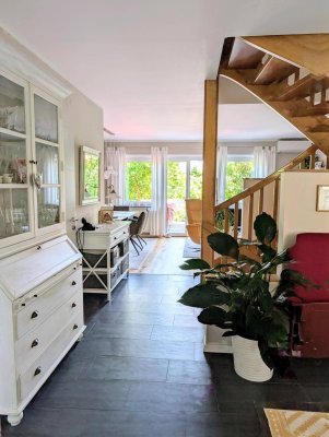 PRIVATVERKAUF: Idylle in Essling - Reihenhaus mit TOP-Ausstattung &amp; Traumgarten!