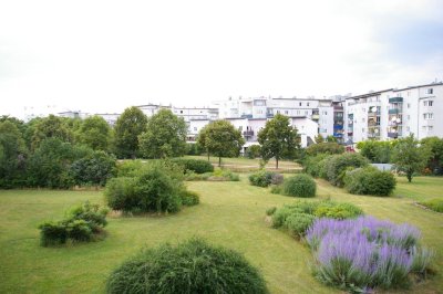 LICHTDURCHFLUTETE 2 Zimmerwohnung mit GRÜNBLICK!
