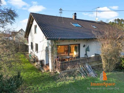ImmoSpace *** Ihr Traum vom Wohnen *** EFH in ruhiger Lage inmitten von Feldern und Wiesen ***