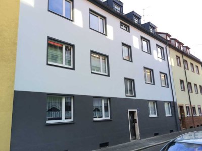 gemütliche 3-Zimmer DG-Wohnung mit EBK, zentrumsnah gelegen