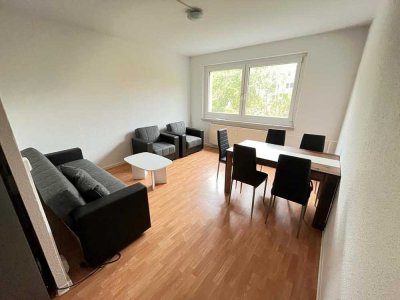 Möblierte 3-Raum-Wohnung mit Wanne