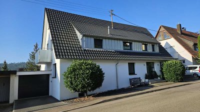 Geräumiges 7-Raum-Einfamilienhaus mit gehobener Ausstattung in Remshalden