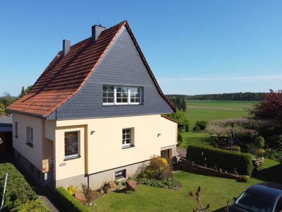 Stilvolles Einfamilienhaus
mit Panoramablick