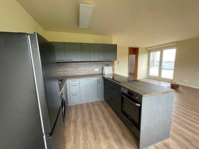 Helles 2- Zimmer Penthouse mit großer Terrasse  im Schelmenholz