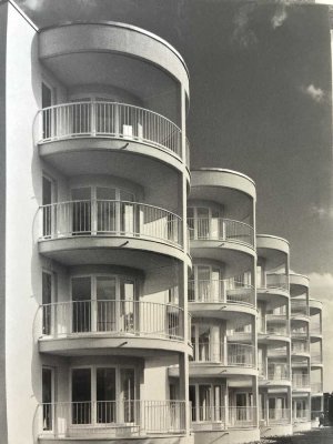 2 Zimmer Penthouse Wohnung mit Balkon und traumhaften Ausblick