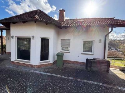 Geräumiges, günstiges 6-Raum-Einfamilienhaus mit gehobener Innenausstattung und EBK in Marburg