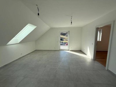 Neu adaptierte Dachgeschosswohnung in Velden am Wörthersee mit Seeblick!