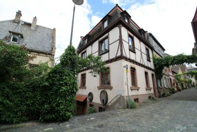 Fachwerk trifft Familienidylle – Denkmalgeschütztes Raumwunder mit Gestaltungspotenzial