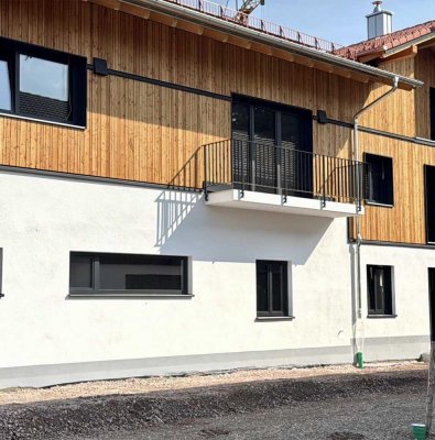 Erstbezug mit Balkon und Einbauküche: Exklusive 1,5-Raum-Wohnung mit geh. Innenausstattung