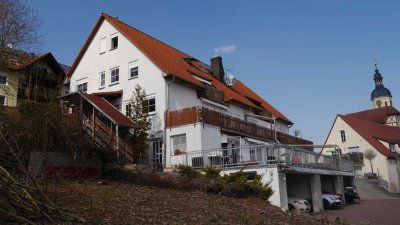 Schöne 2 Zimmer Dachgeschoßwohnung