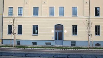 Diese großzügige Terrassenwohnung mit Einbauküche erwartet Sie!