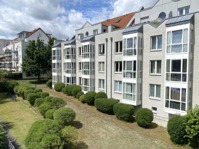 Tadellose Stadt-Wohnung mit Tiefgaragenplatz!