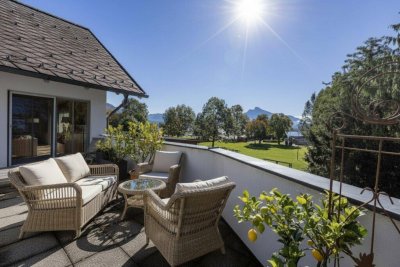 PREMIUM Wohnen am Mondsee - im Seepark - Haus im Haus - 270 m² Wohnfläche, Wintergarten, Eigengarten und Garage