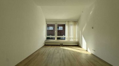 geräumige 1-Zimmerwohnung mit Privatstellplatz!