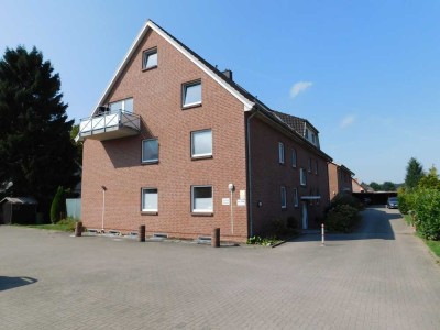 Schöne Dachgeschosswohnung mit Maisonette-Zimmer