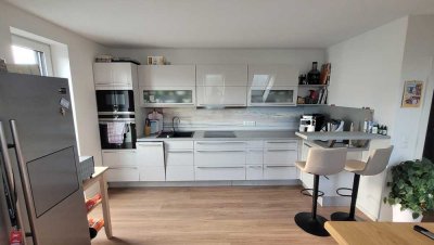Helle 100 m² Wohnung, Angrenzend an Regensburg Nord