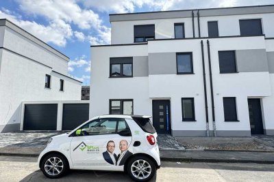 JETZT VORMERKEN LASSEN: MODERNE NEUBAU-DOPPELHAUSHÄLFTE (KFW55) MIT TERRASSE & GARTEN IN GUTER LAGE