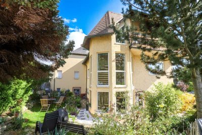 Charmantes Mehrfamilien-Haus mit 3 Wohnungen, hoher Rendite und sehr guter Lage! Top Kapitalanlage!