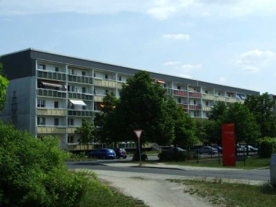 4 Raum-Wohnung mit Balkon