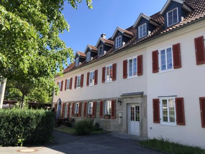 Freundliche, helle 3-Zimmer-Maisonette-Wohnung mit gehobener Innenausstattung mit Balkon in Coburg