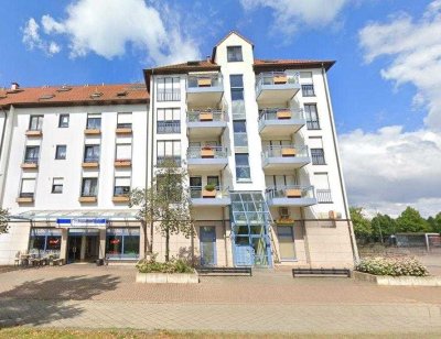 Bezugsfreie Wohnung mit Balkon und zwei Bädern im Heiterblick!