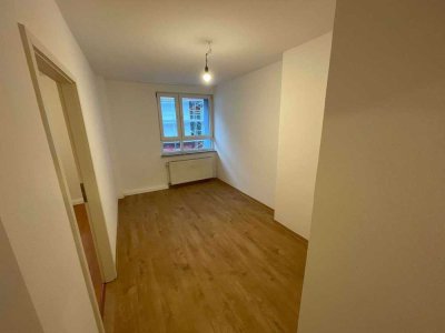 Neu renovierte 3-Zimmer-Wohnung mitten in der City - Top Lage!