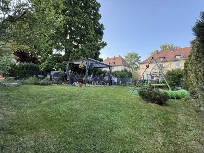 Gepflegte 4- Zimmer Wohnung mit Schrebergarten